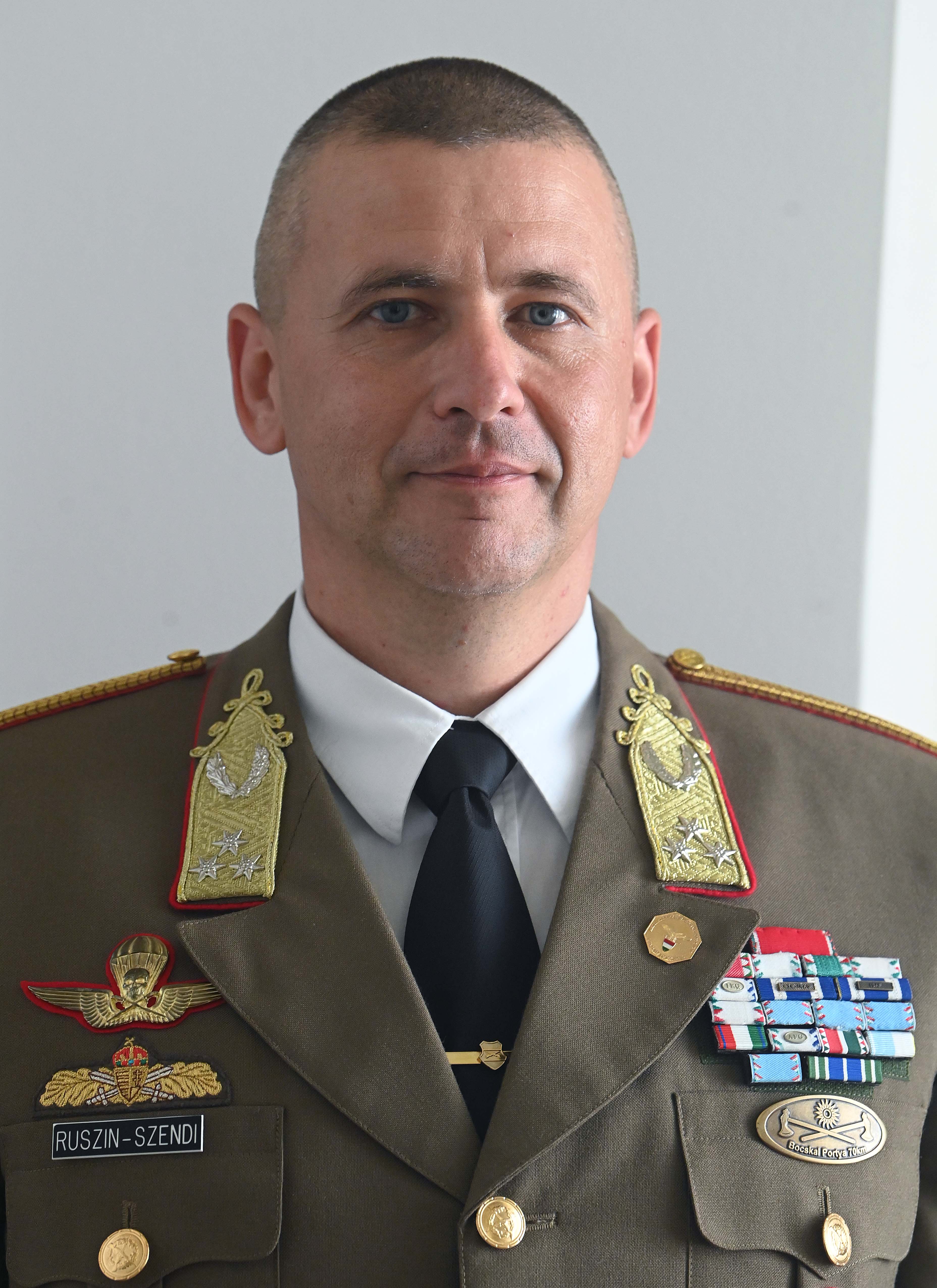 Lieutenant General Dr Romulusz Ruszin-Szendi