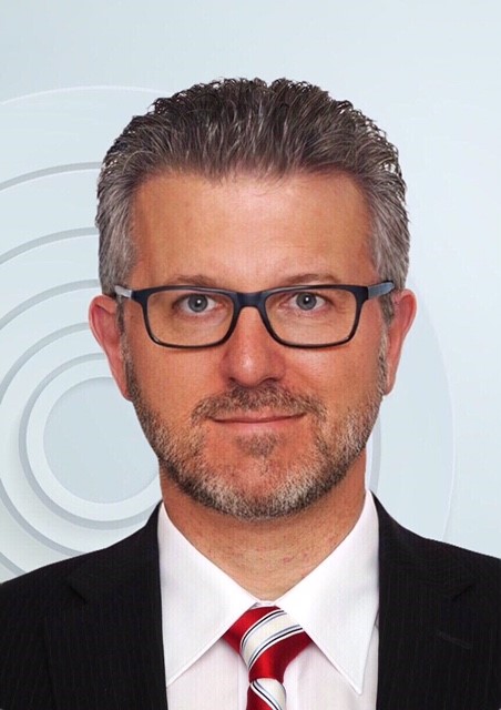 Dr Nicolas G. Mueller