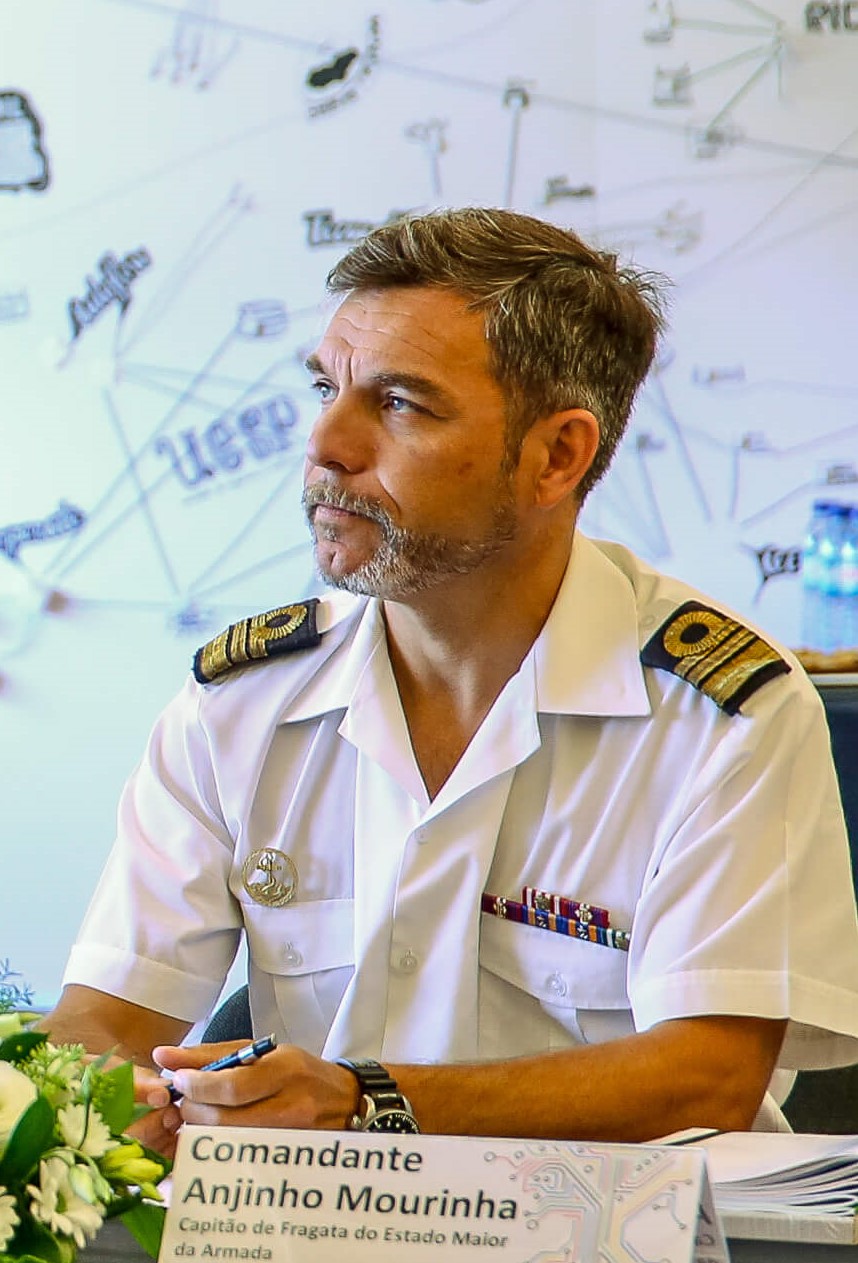 Commander Antonio Mourinha