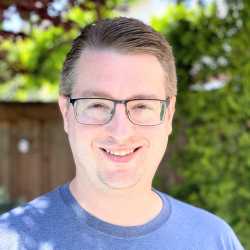 Dr Stephen MacKinnon