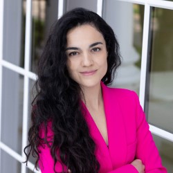 Nuria Puigmal Dominguez