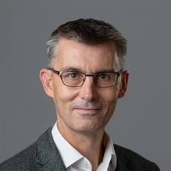 Dr Dominic Walker