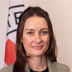Mrs Georgia Hinds