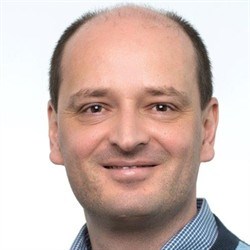 Dr Gerhard Hessler